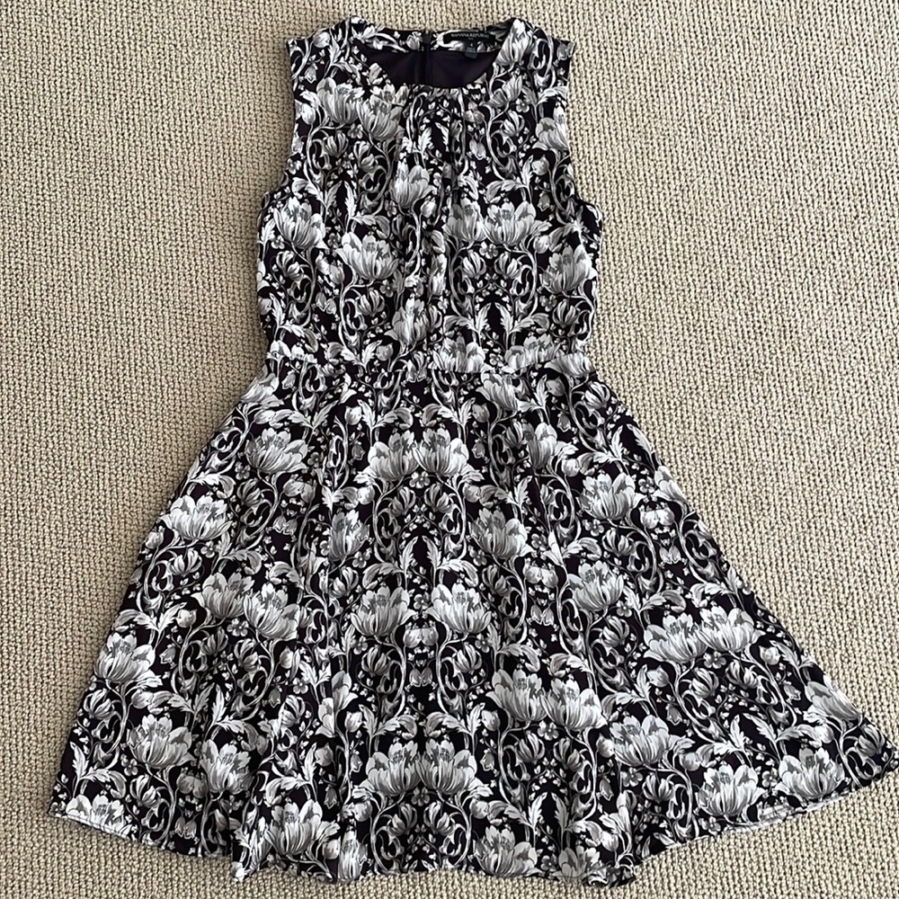 Banana Republic - Sleeveless Floral Dress - Sz 4